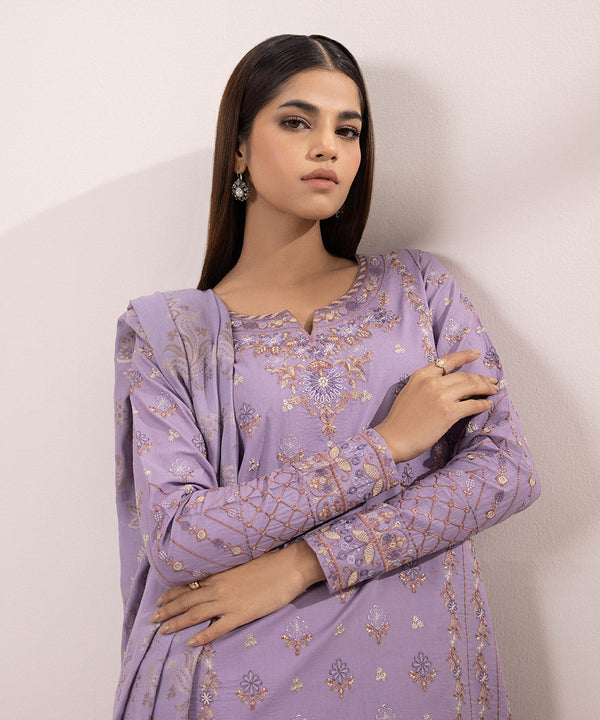 3 PIECE - EMBROIDERED LAWN SUIT-Unstitched-016