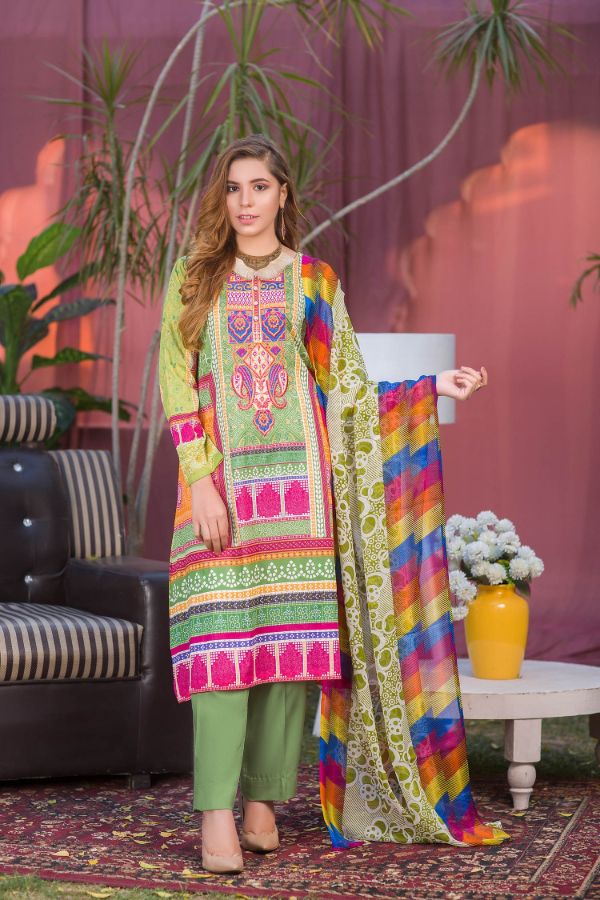Riwayat by Zebaish Digital Embroidered Lawn Collection | DE04